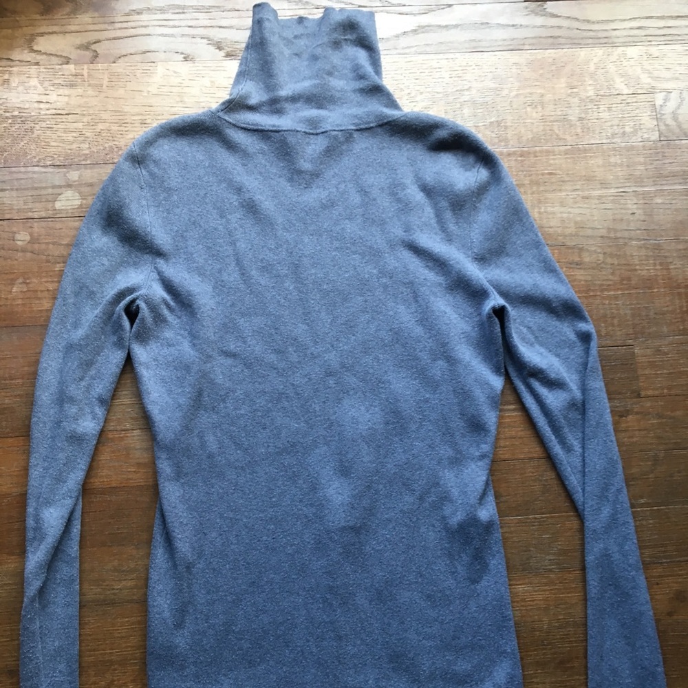 White House Black Market Turtleneck
